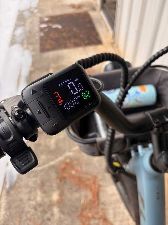 What a nice coincidence that I arrived to work exactly at the 1000 mile mark.